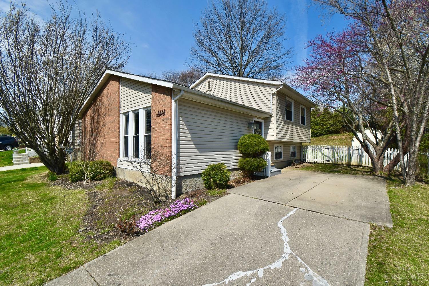 Property Photo: 4434 Valence Drive OH 45238