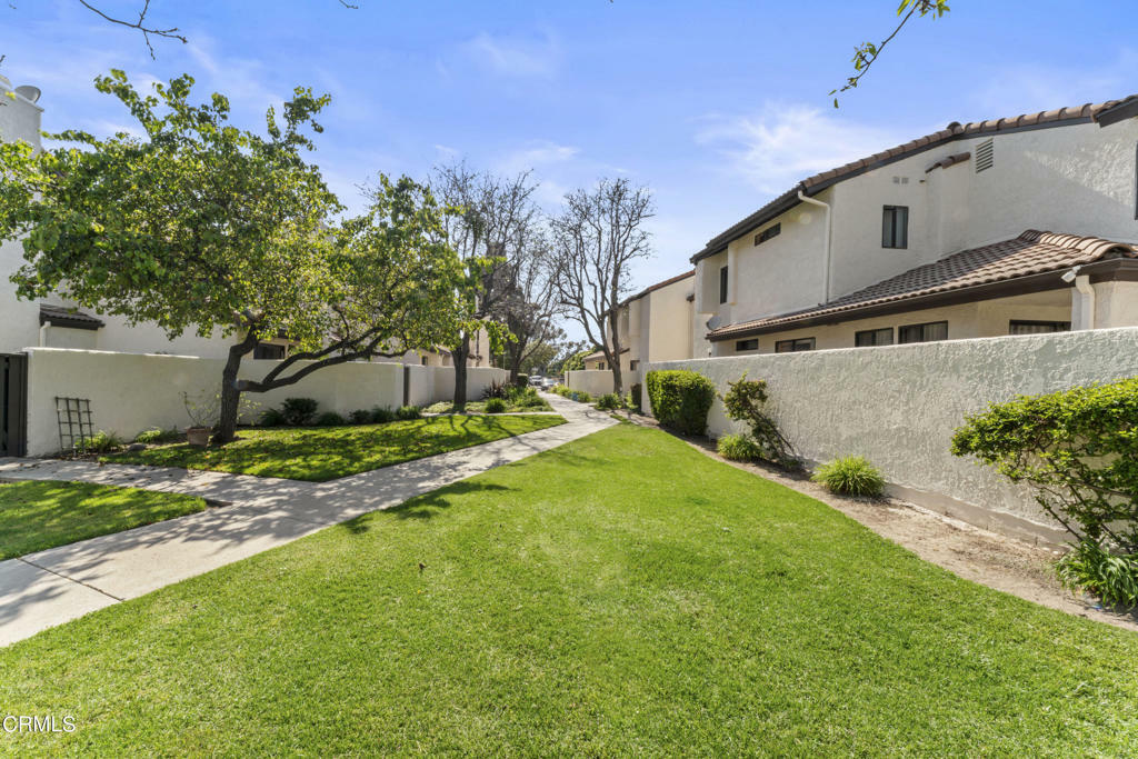 Property Photo:  2534 Danube Way  CA 93036 