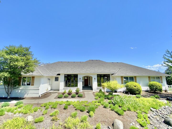 3900 Livingston Road  Medford OR 97502 photo