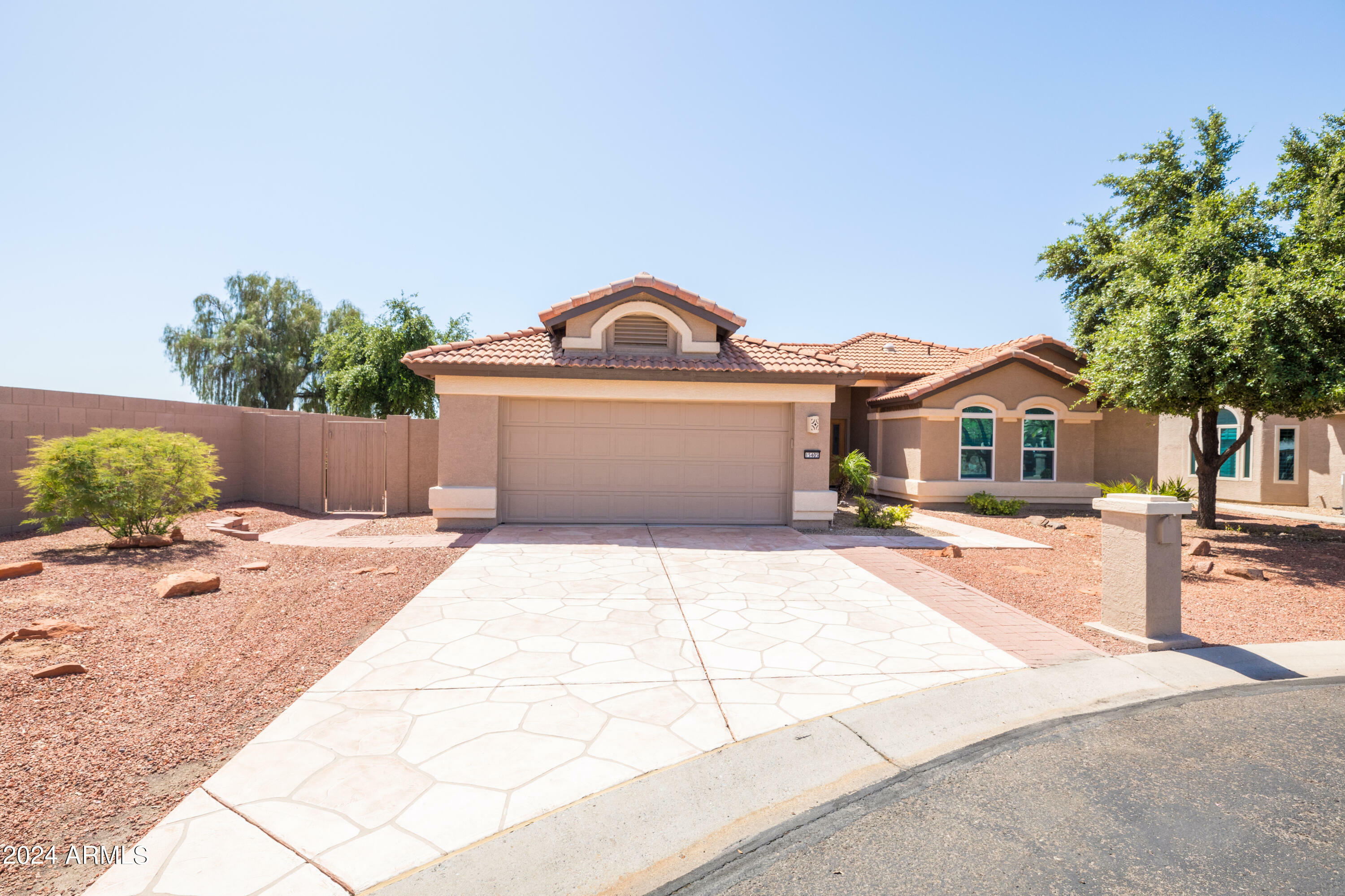 Property Photo:  15405 W Earll Court  AZ 85395 