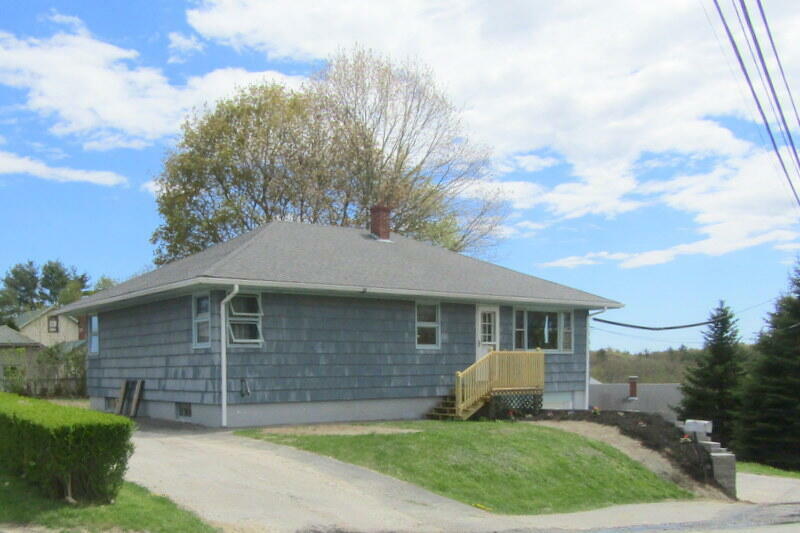 Property Photo: 3 Beckett Street ME 04240