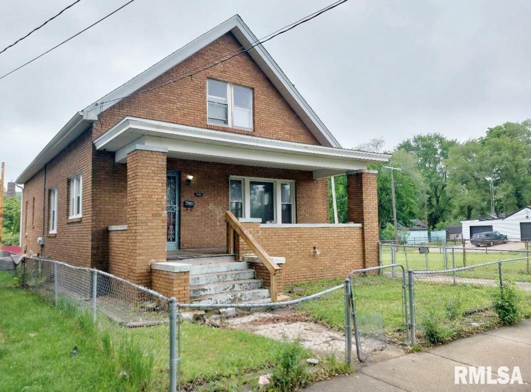 Property Photo:  1605 W Martin Street  IL 61605 