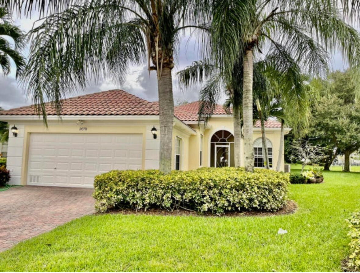Property Photo: 2079 Hermitage Drive FL 33414