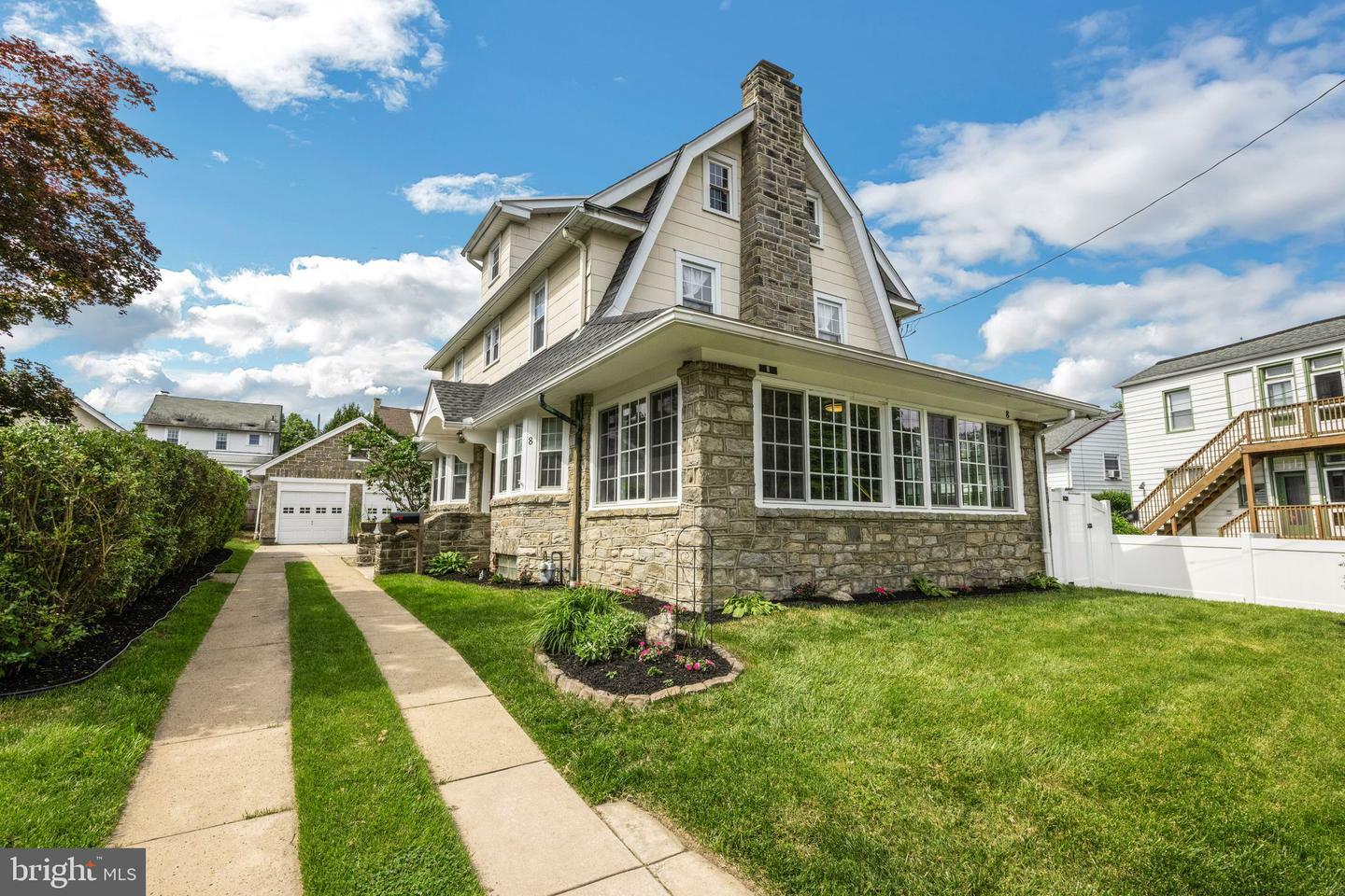 Property Photo:  8 Princeton Road  PA 19083 