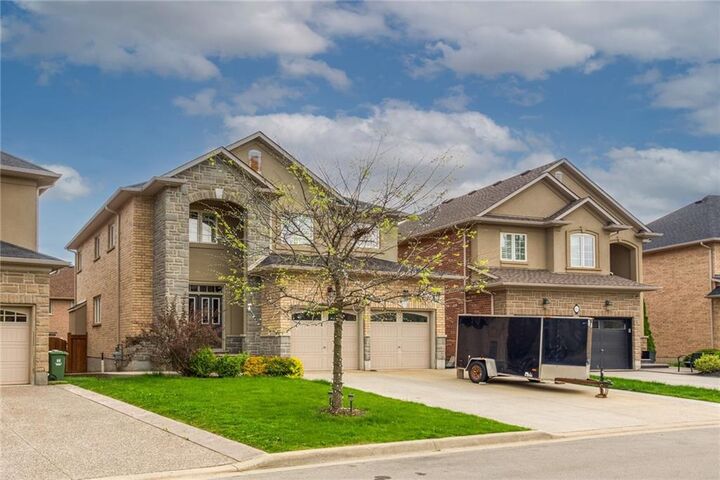 Photo de la propriété: 211 Vinton Road ON L9K 0G8