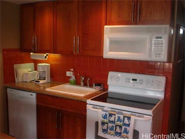 Property Photo:  