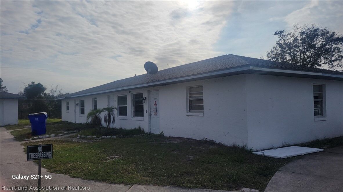 Property Photo:  509 Washington Boulevard NE  FL 33852 