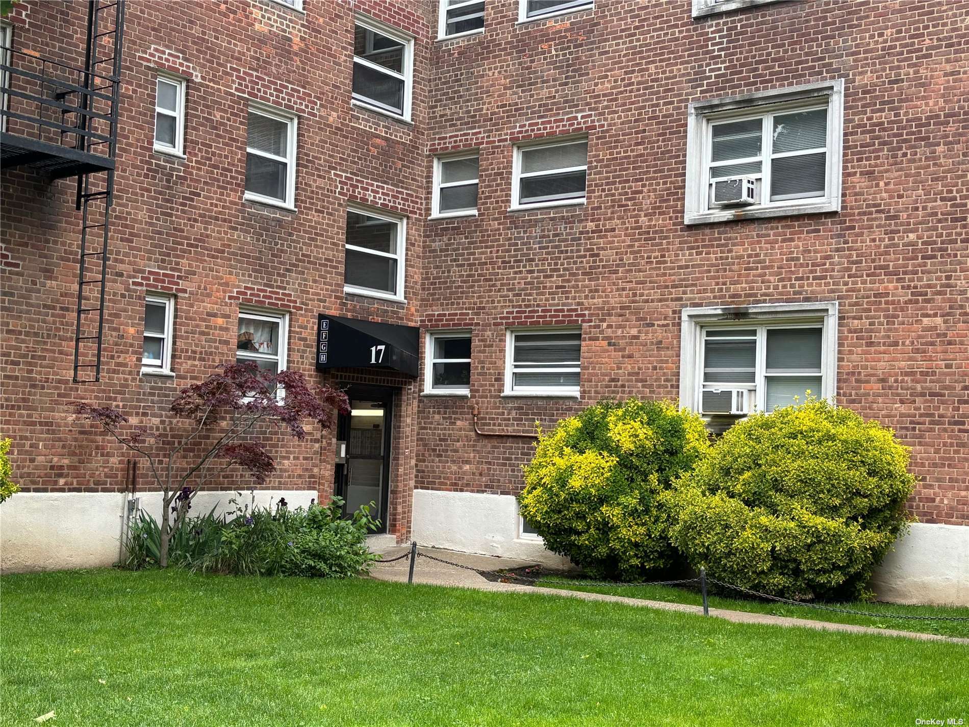 Property Photo:  17 Schenck Avenue 2H  NY 11021 