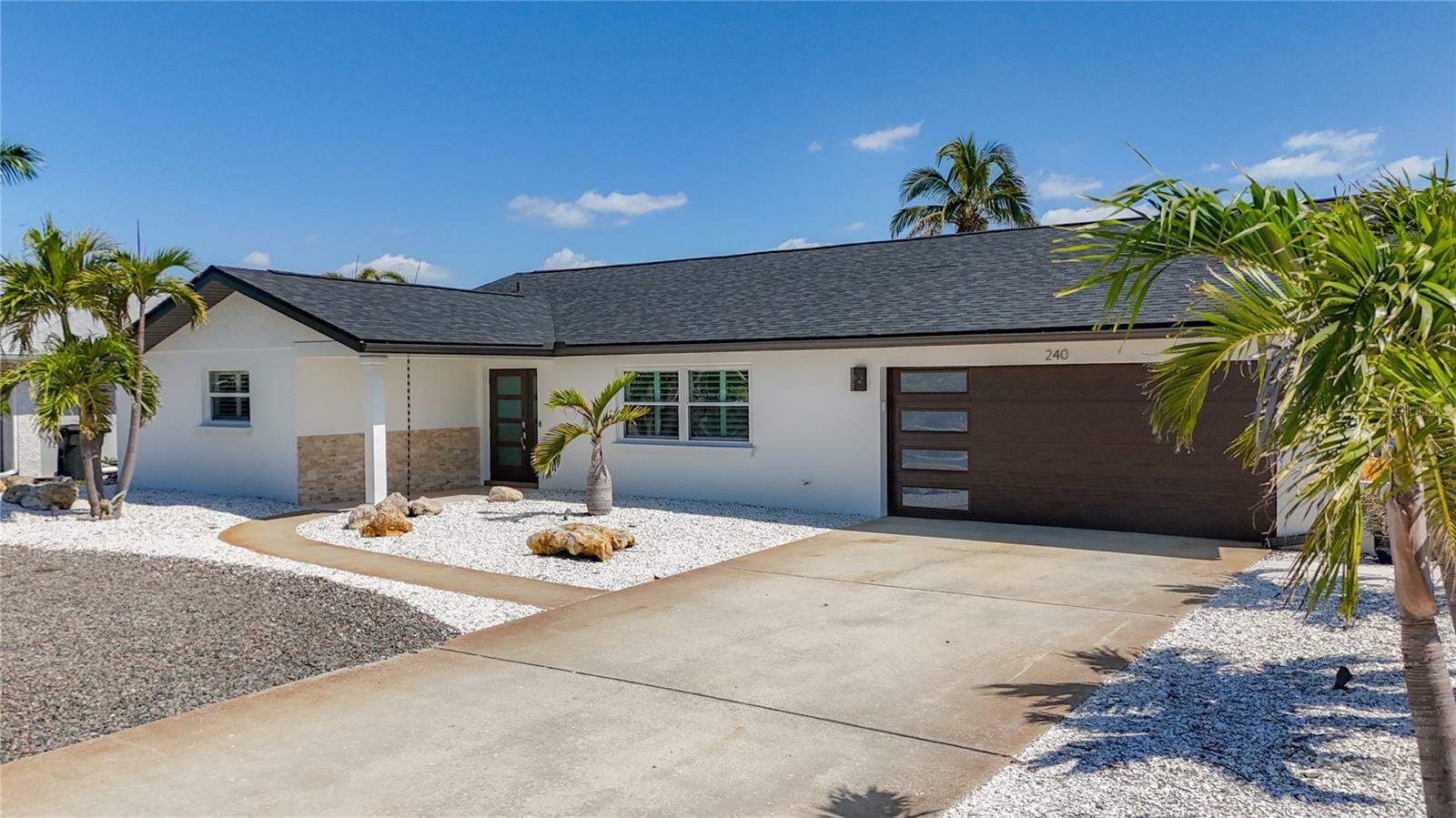Property Photo: 240 N Julia Circle FL 33706