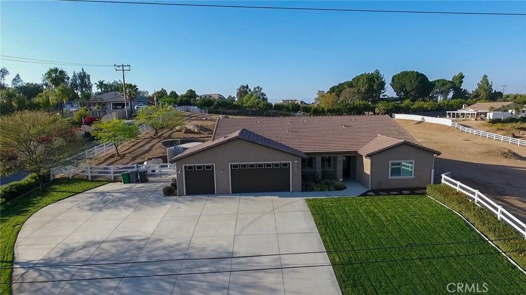 Property Photo:  15970 Hoover View Drive  CA 92504 