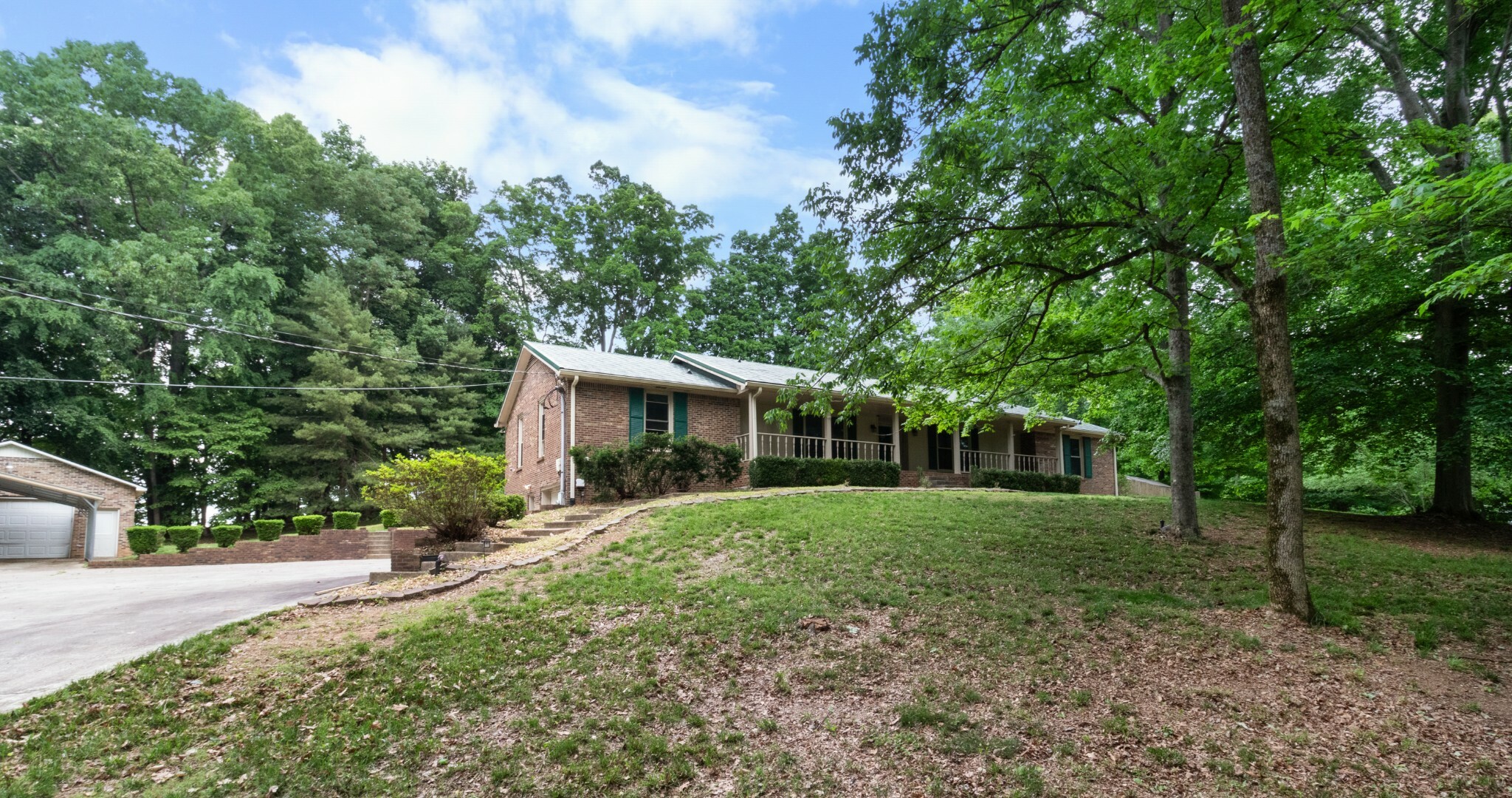 Property Photo:  705 River Bend Dr  TN 37043 