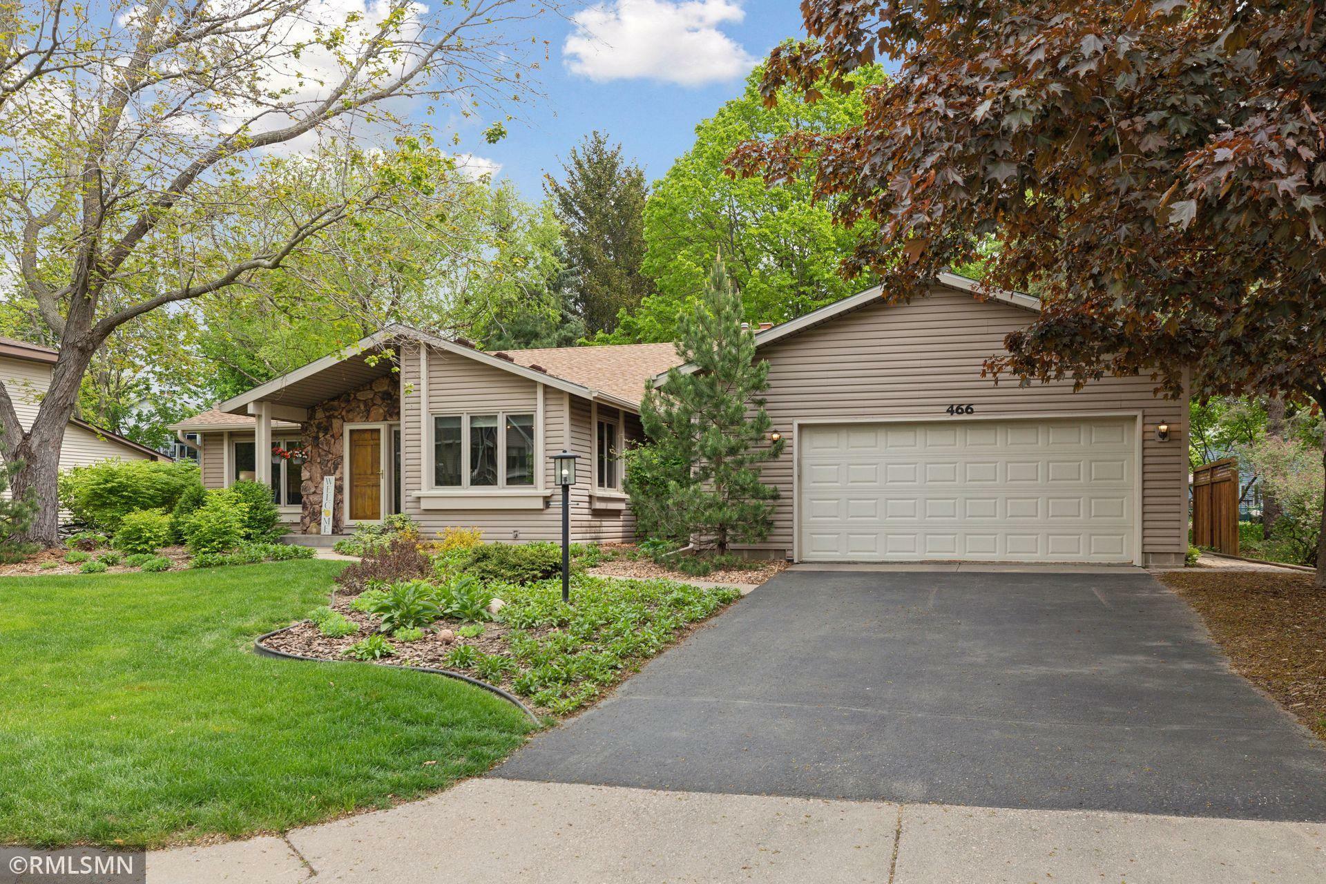 Property Photo:  466 Sterling Street S  MN 55119 