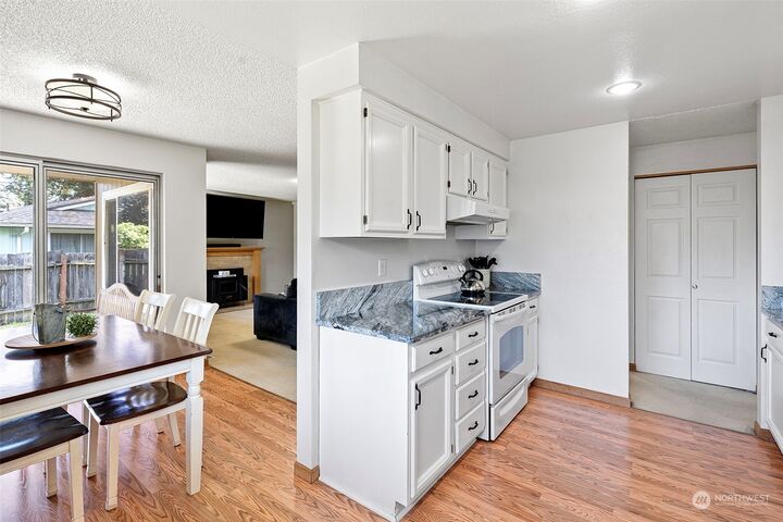 Property Photo: 7613 14th Loop NE WA 98516