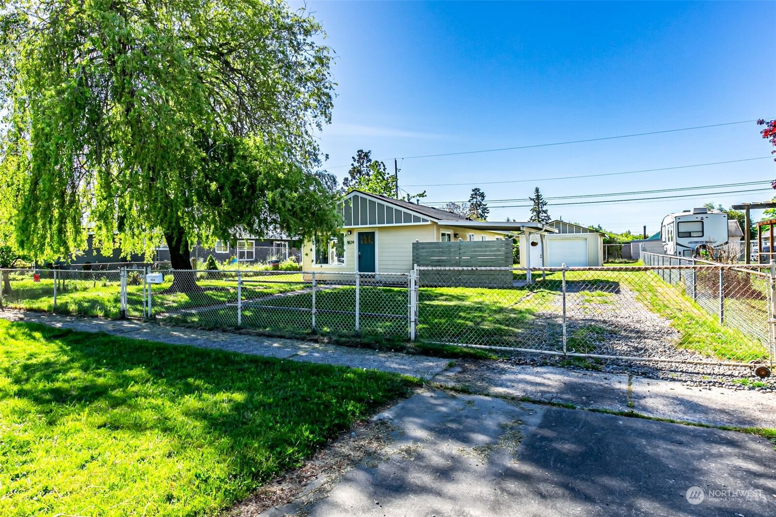 Property Photo: 1024 E 60th Street WA 98404