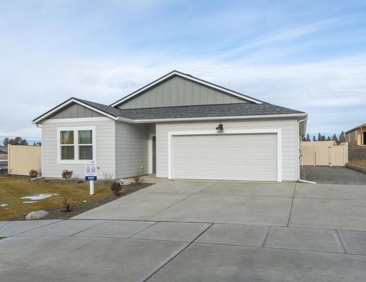 527 E L St  Deer Park WA 99006 photo