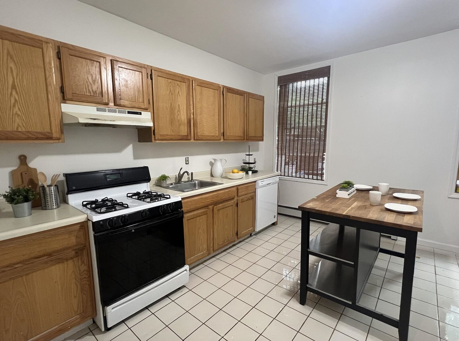 Property Photo: 58 Astor Pl 1 NJ 07304