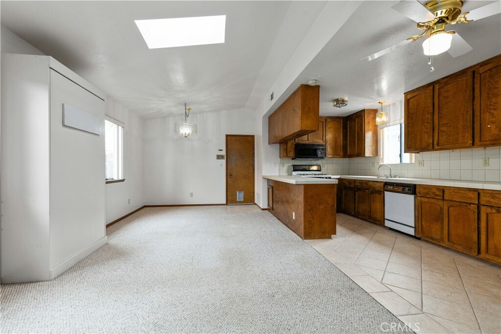 Property Photo:  1659 7th Street  CA 93402 