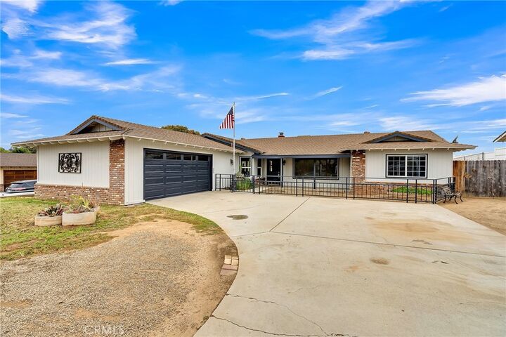 Property Photo:  2540 Vine Avenue  CA 92860 