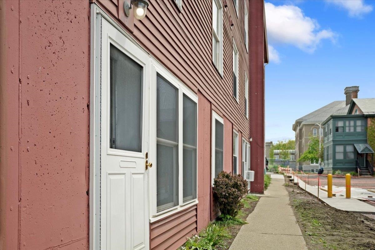 Property Photo:  288 Main Street  VT 05401 