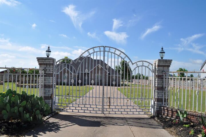 Property Photo:  3511 Fm 66  TX 75167 