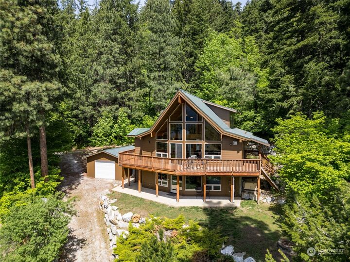Property Photo:  16646 Lakeview Drive  WA 98826 