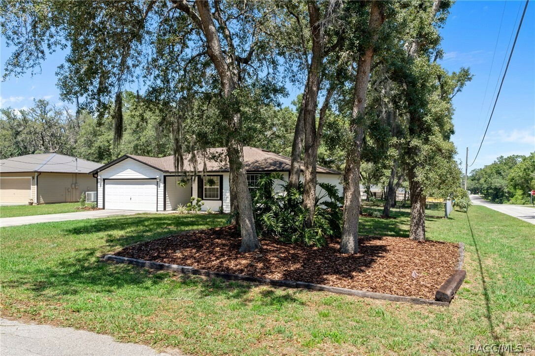 Property Photo:  193 S Fitzpatrick Avenue  FL 34453 