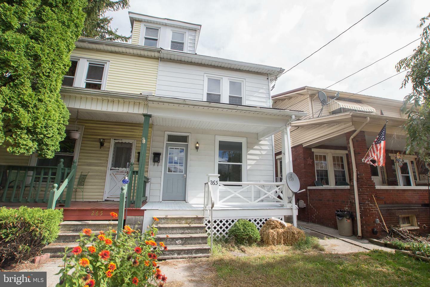 Property Photo:  263 N Main Street  PA 17356 