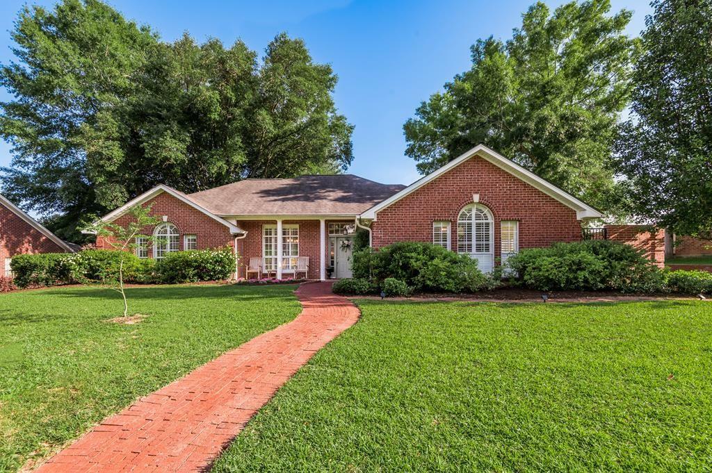 Property Photo:  624 Oakview Drive  TX 75965 