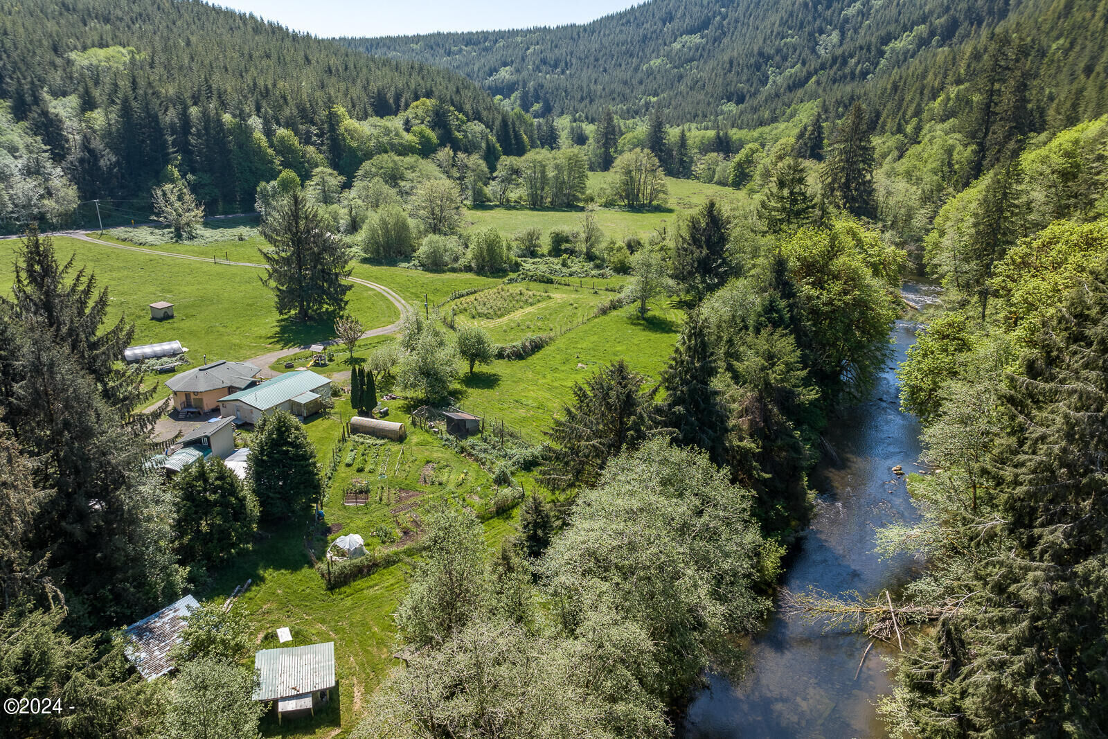 Property Photo:  8718 Logsden Road  OR 97326 