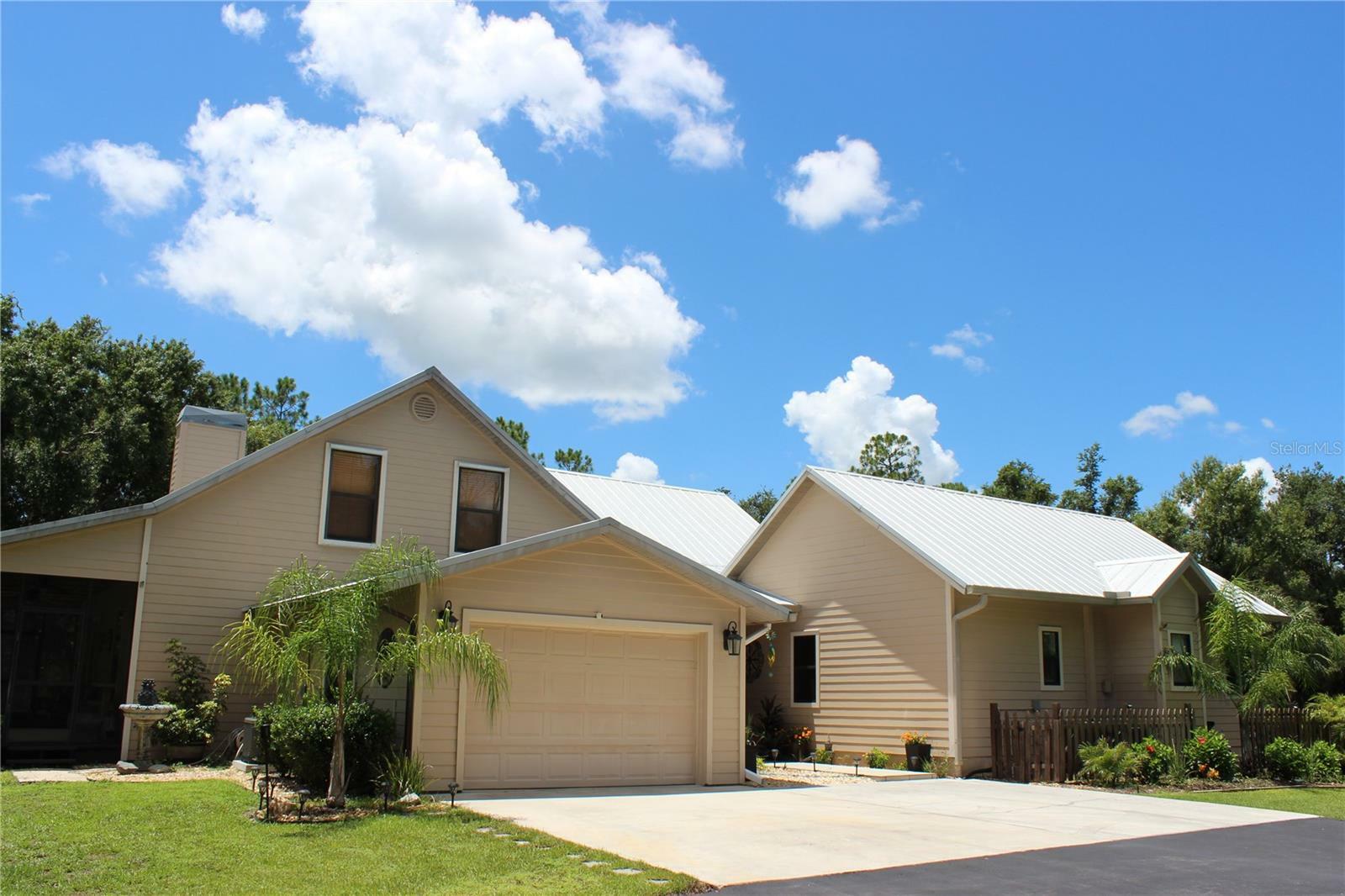 Property Photo:  6679 Tidwell Street  FL 34291 