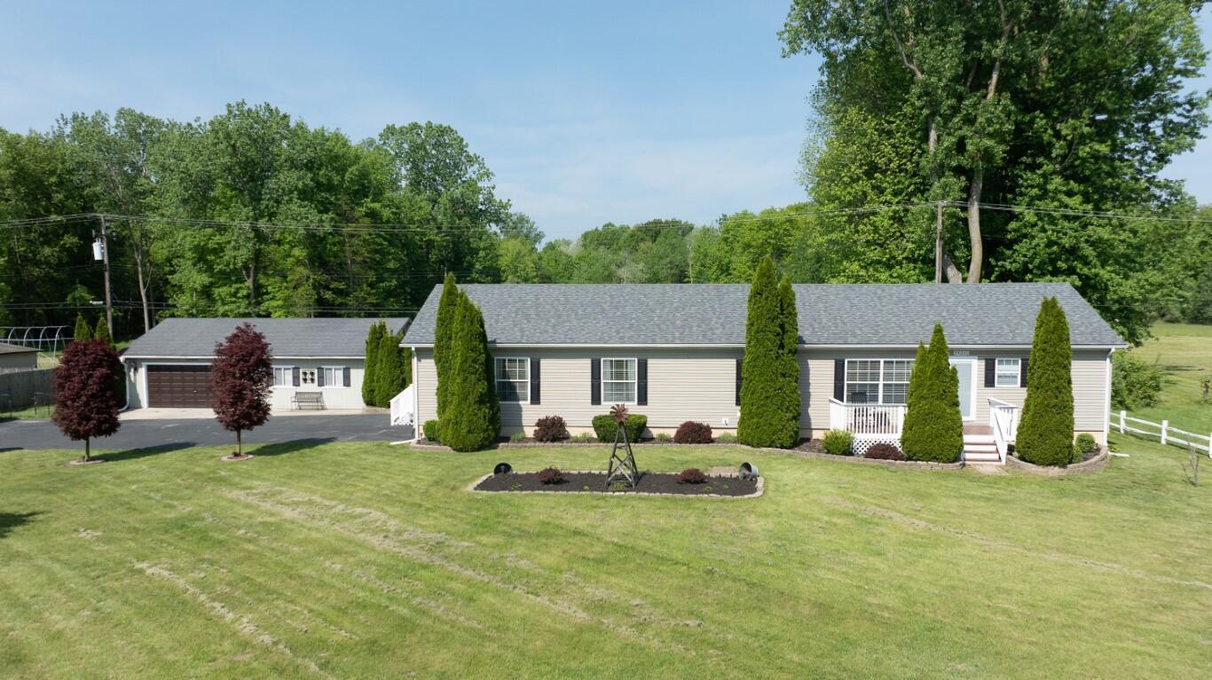 Property Photo: 25280 Sumpter Road MI 48111