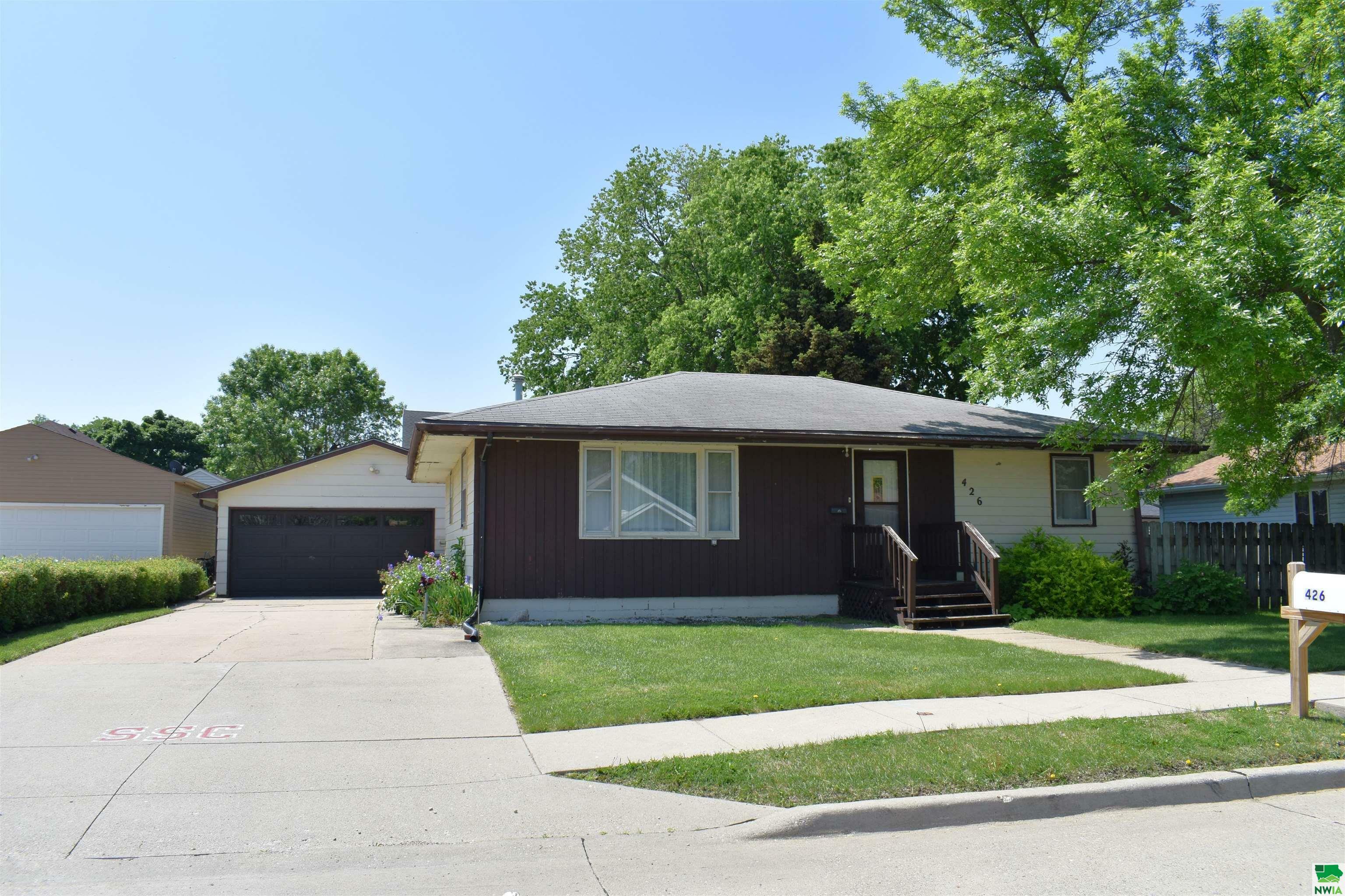 426 W 15th Street  South Sioux City NE 68776 photo