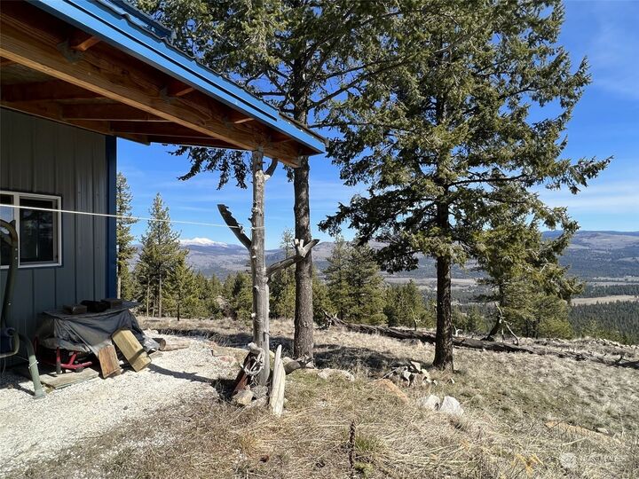 Property Photo:  108  Doe Mountain Road  WA 98855 