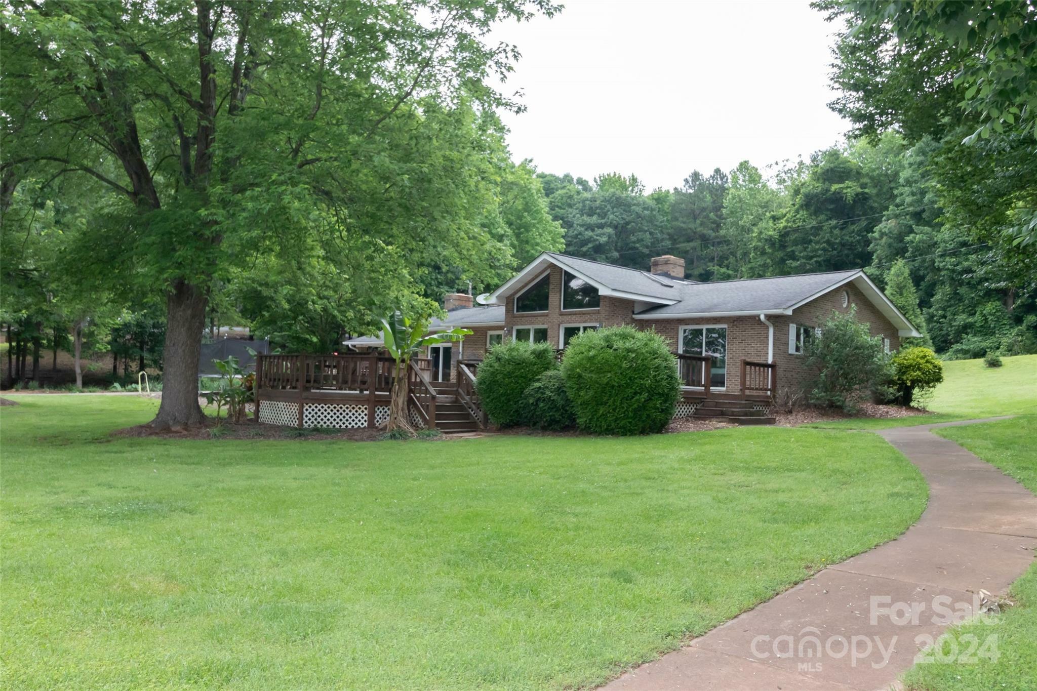 Property Photo:  3520 Sadler Road  NC 28278 