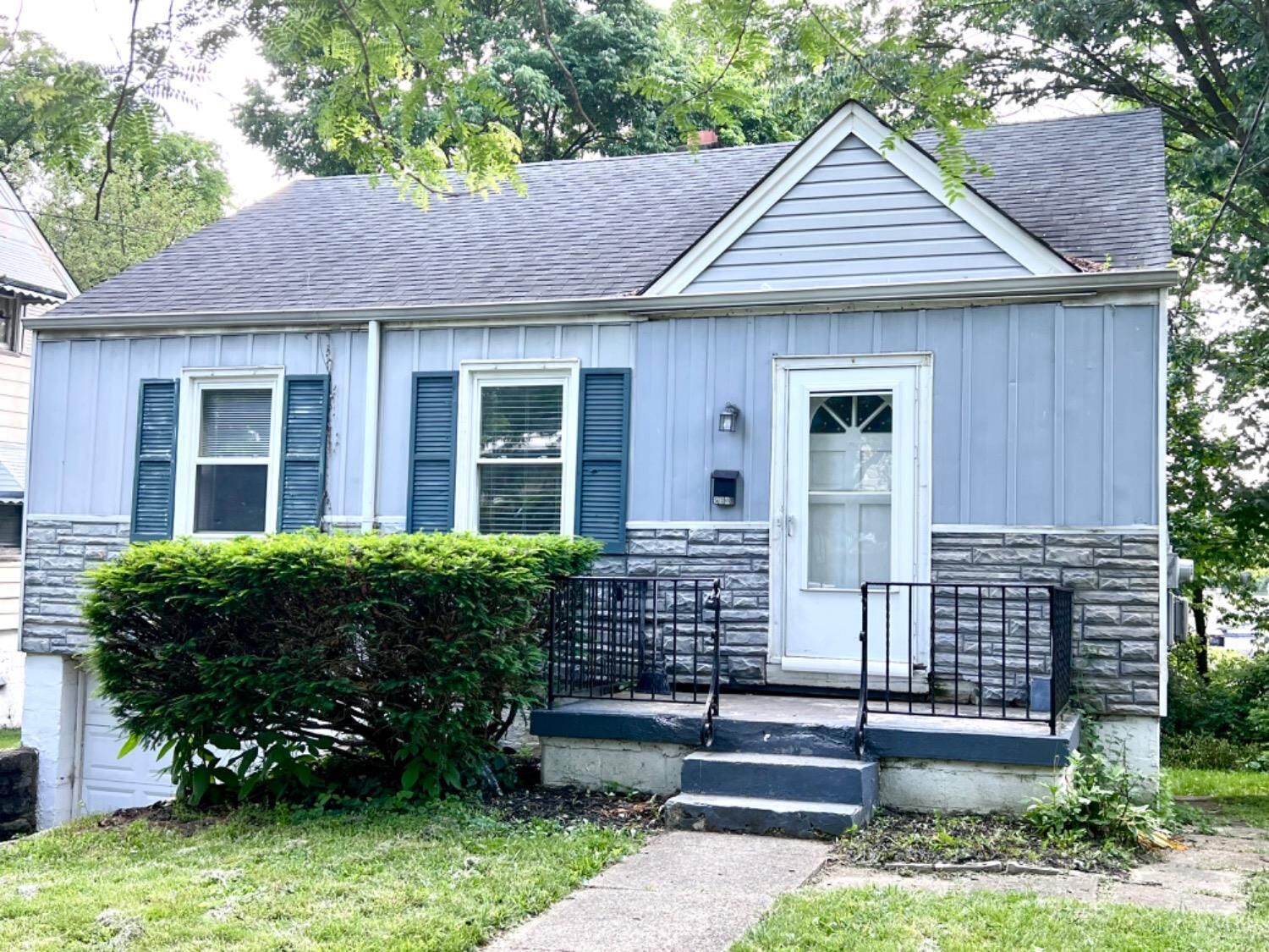 Property Photo: 5305 Charloe Street OH 45227