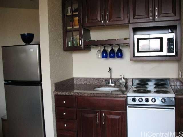 Property Photo:  300 Wai Nani Way I/1606  HI 96815 
