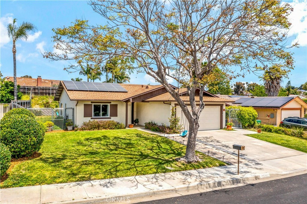 Property Photo:  1520 Havenwood Drive  CA 92056 