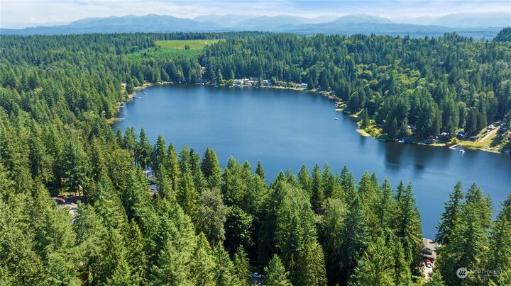 Property Photo: 3370 W Ames Lake Drive NE WA 98053