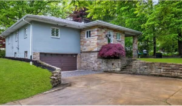 Property Photo: 109 Oak Ridge Dr PA 16002