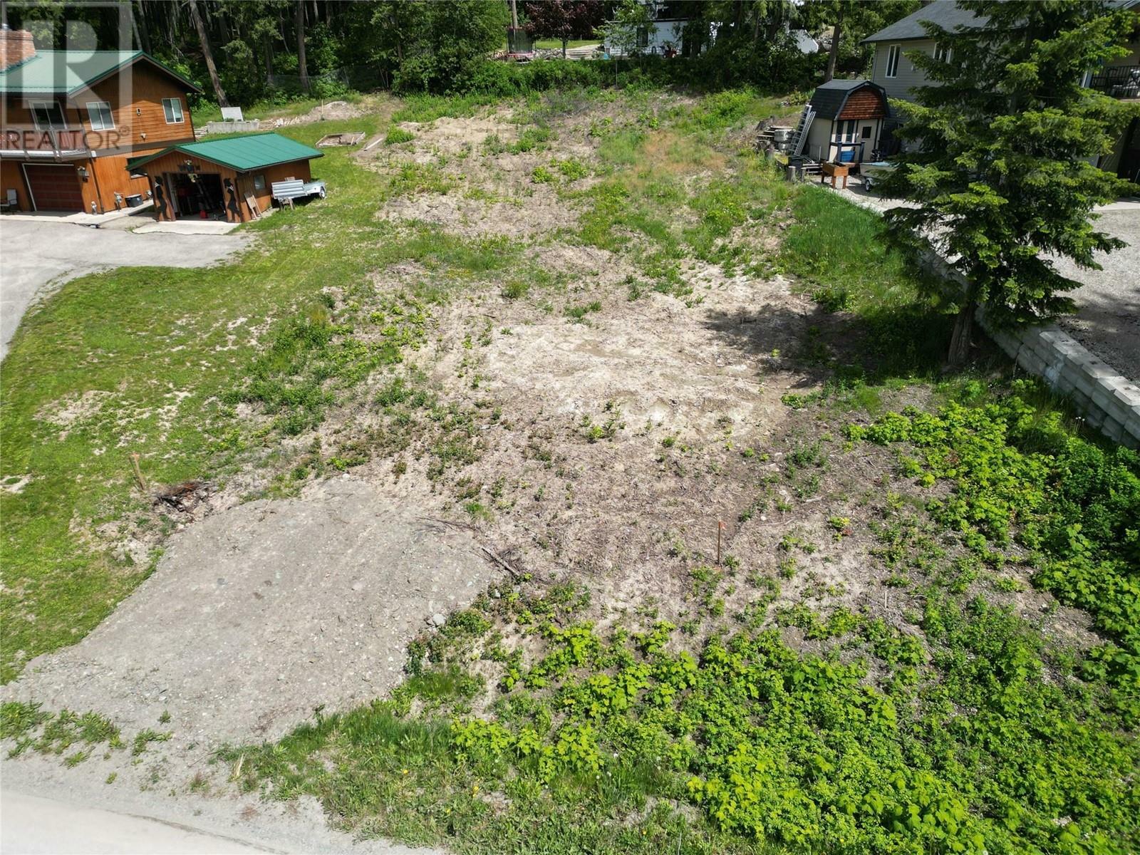 Photo de la propriété:  2902 Cedar Drive  BC V0E 2W2 