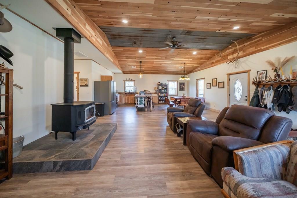 Property Photo:  2825B Cr 4550 N/A  KS 67337 