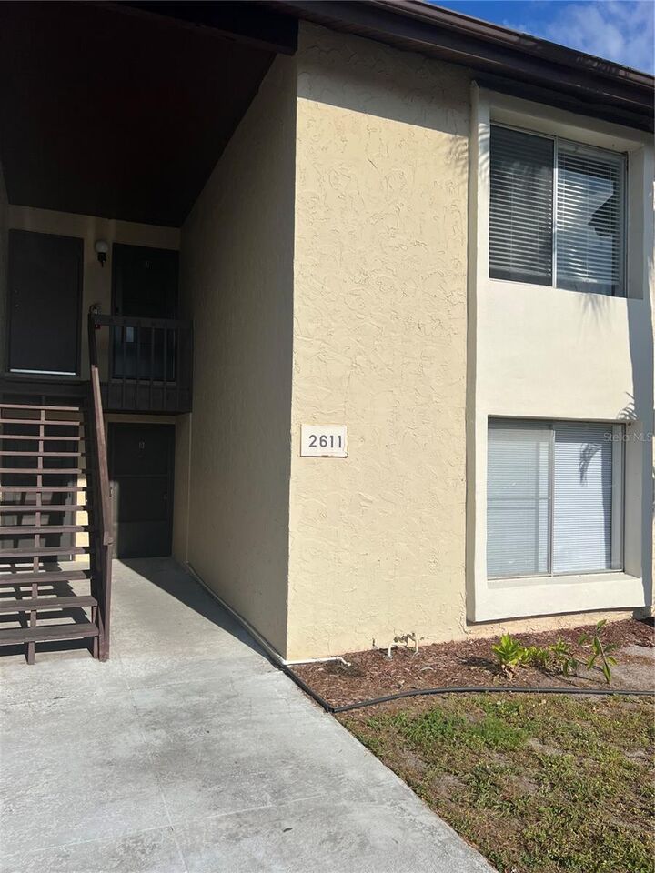 2611 Pine Lake Terrace B  Sarasota FL 34237 photo