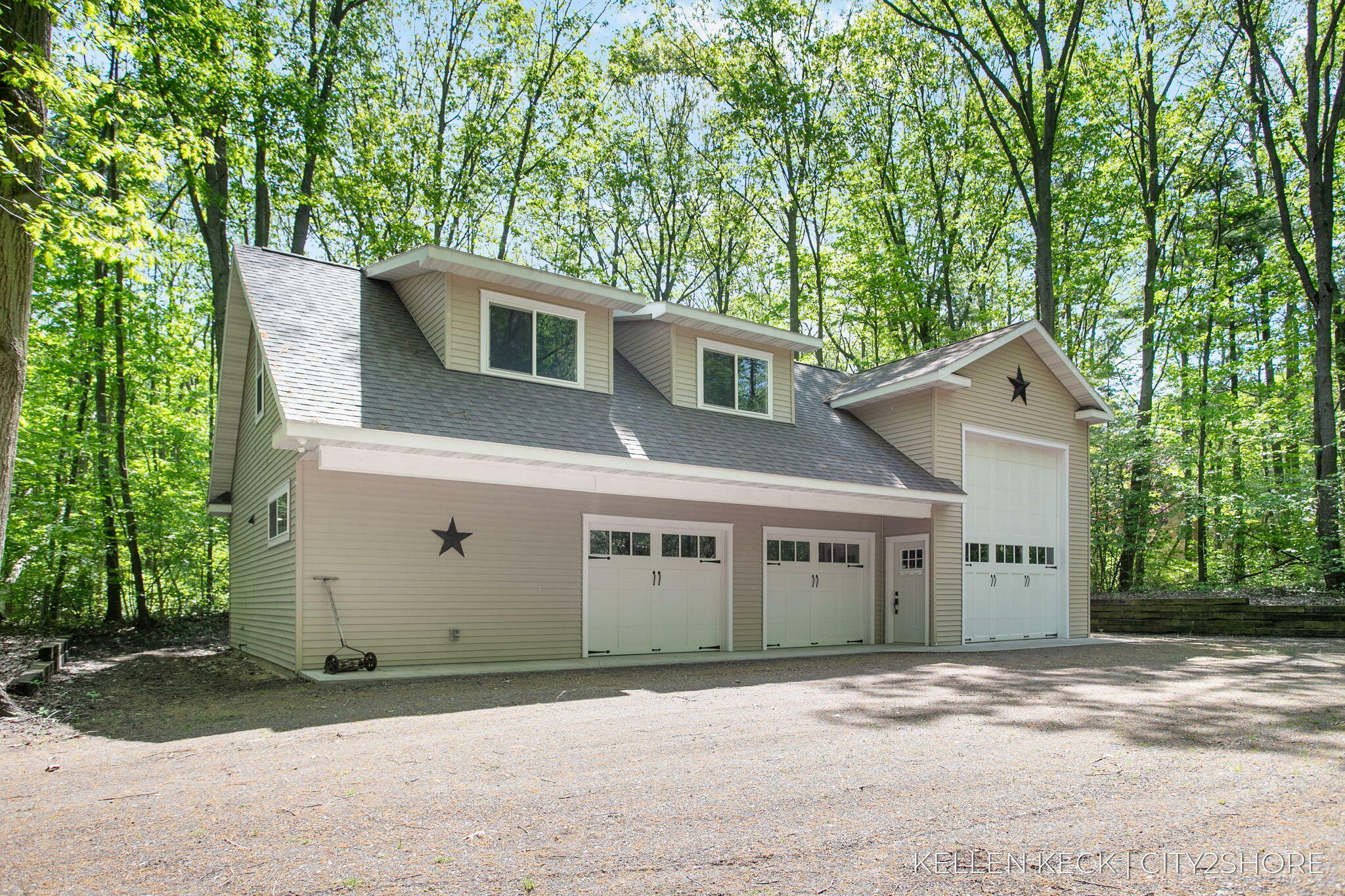 Property Photo:  16760 Rolling Oaks Drive  MI 49424 