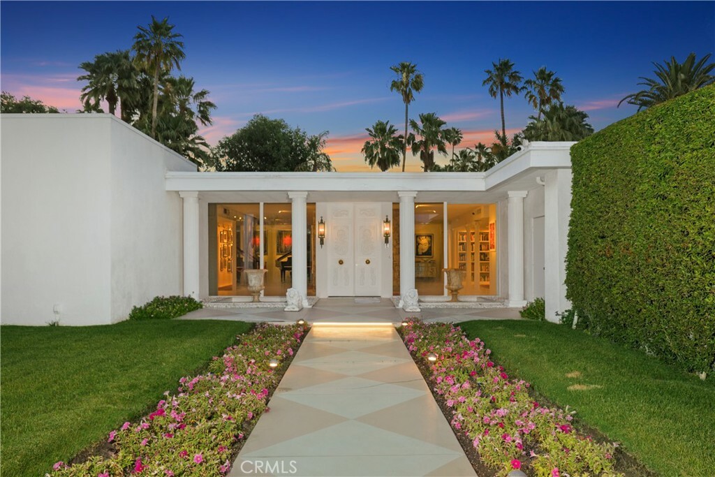 466 Camino Sur  Palm Springs CA 92262 photo