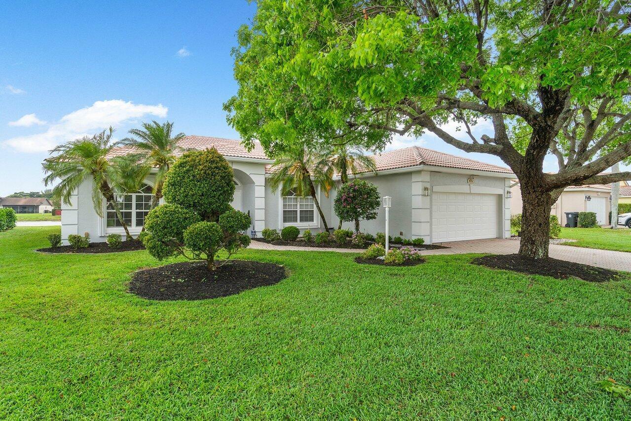 Property Photo:  8712 Grassy Isle Trail  FL 33467 