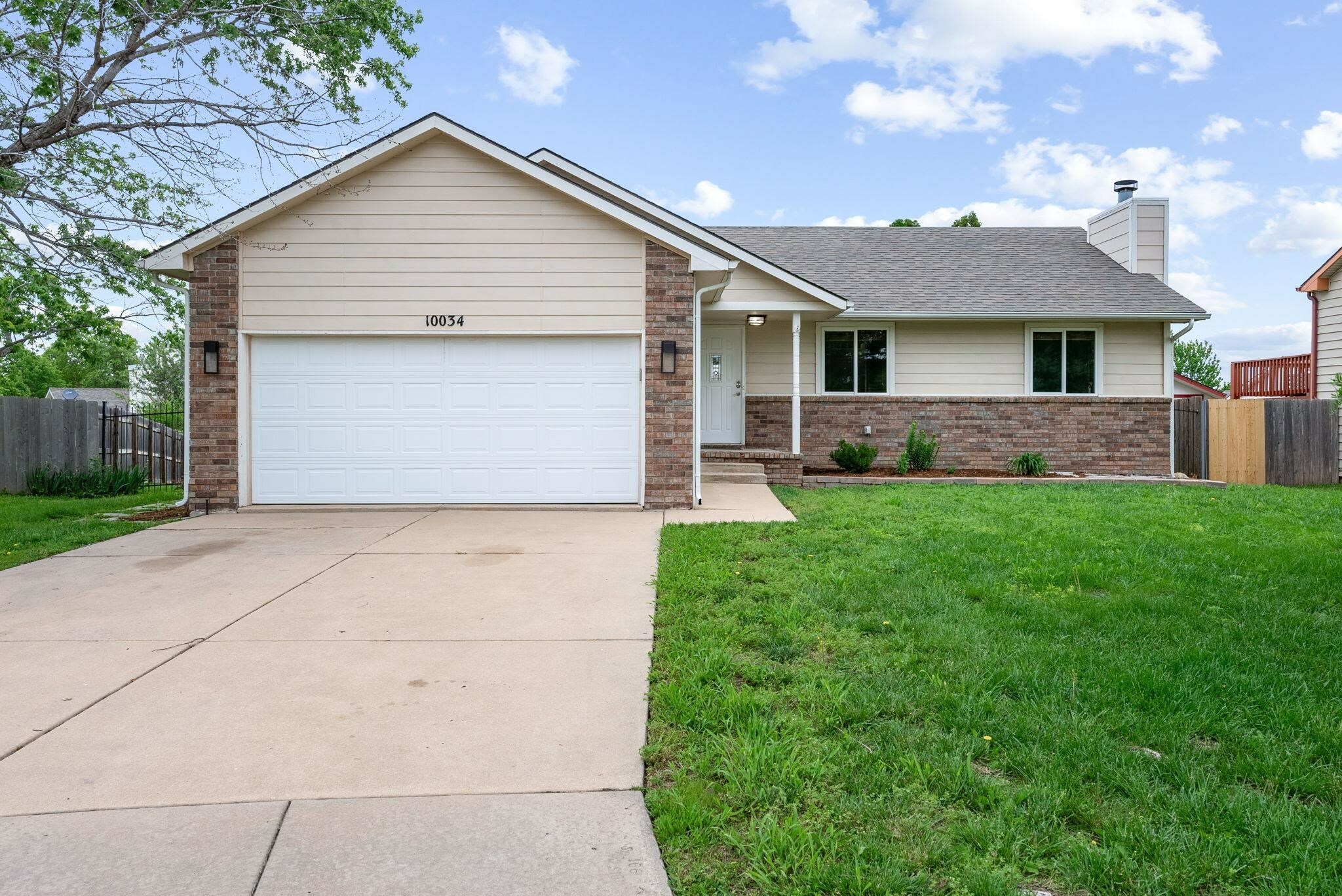 Property Photo:  10034 E Bayley Ct  KS 67207 