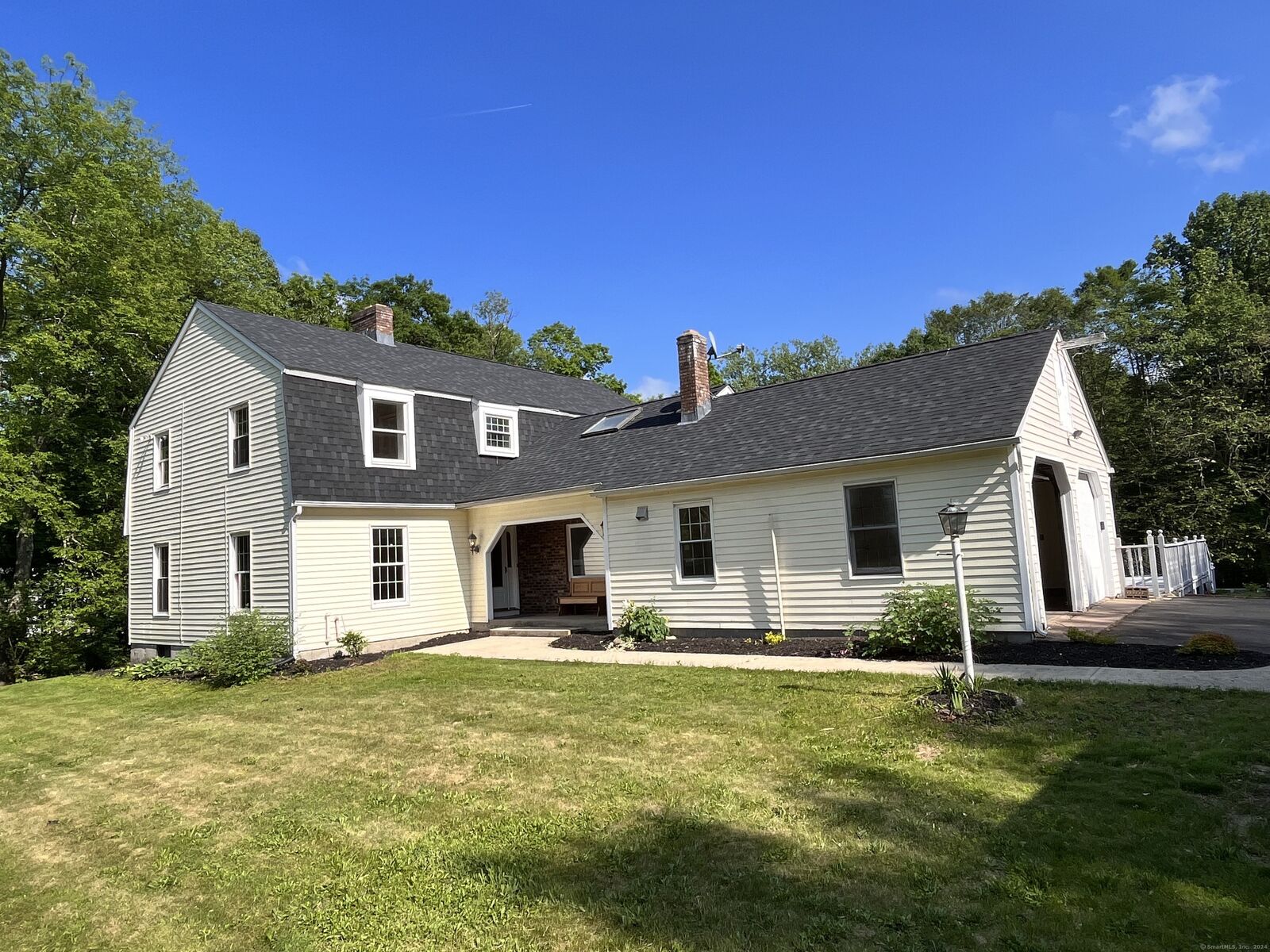 Property Photo:  1859 Middletown Avenue  CT 06473 