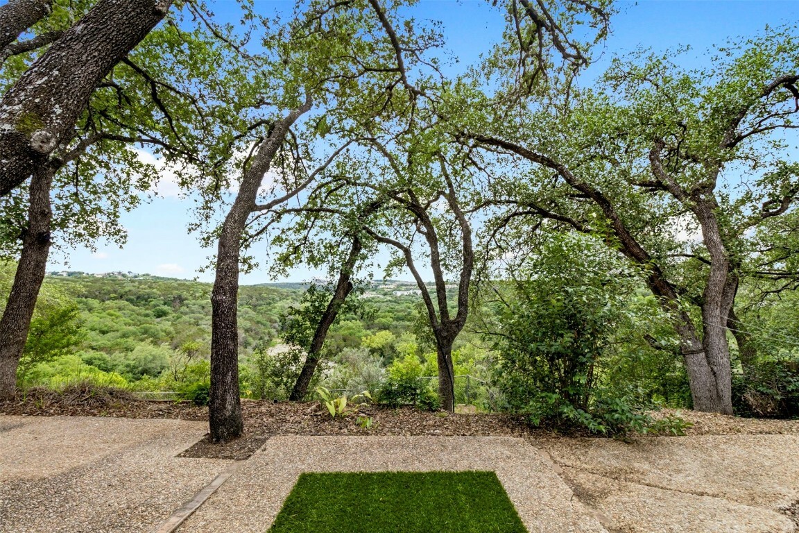 Property Photo:  1806 Glencliff Drive  TX 78704 