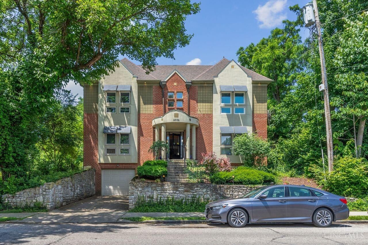 Property Photo:  2339 Kemper Lane  OH 45206 