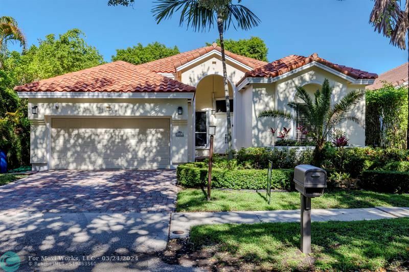 Property Photo: 4082 Trenton Ave FL 33026